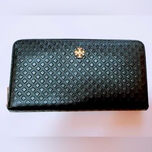 Black Tory Burch $75